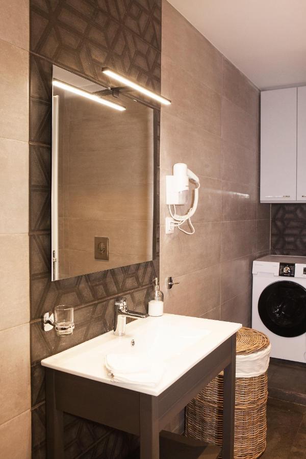 Central Comfy Modern Flat 2 Bedrooms 2 Bathrooms Athen Exterior foto