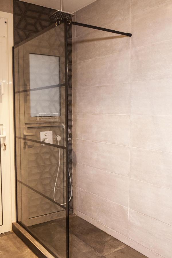 Central Comfy Modern Flat 2 Bedrooms 2 Bathrooms Athen Exterior foto